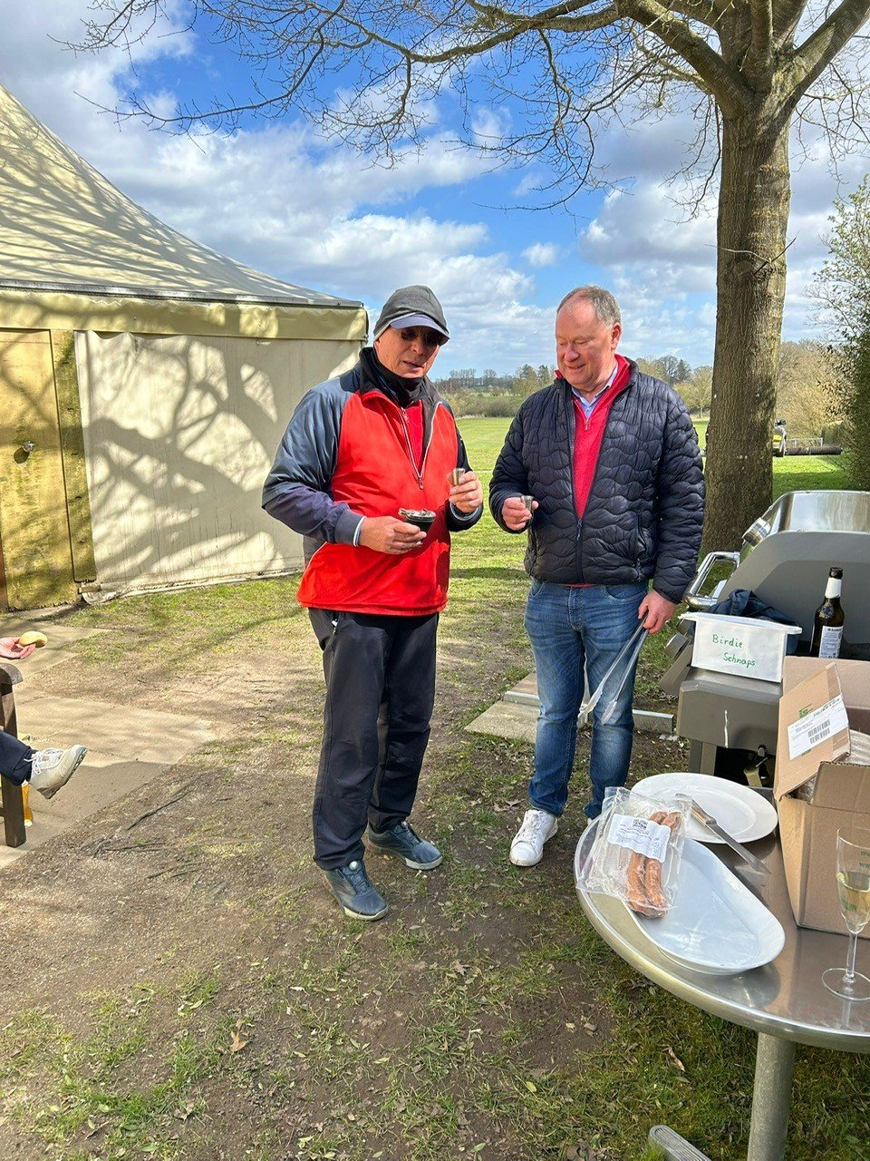 Osterturnier_Prost%20Euch%20beiden_sei%20es%20Euch%20geg%C3%B6nnt